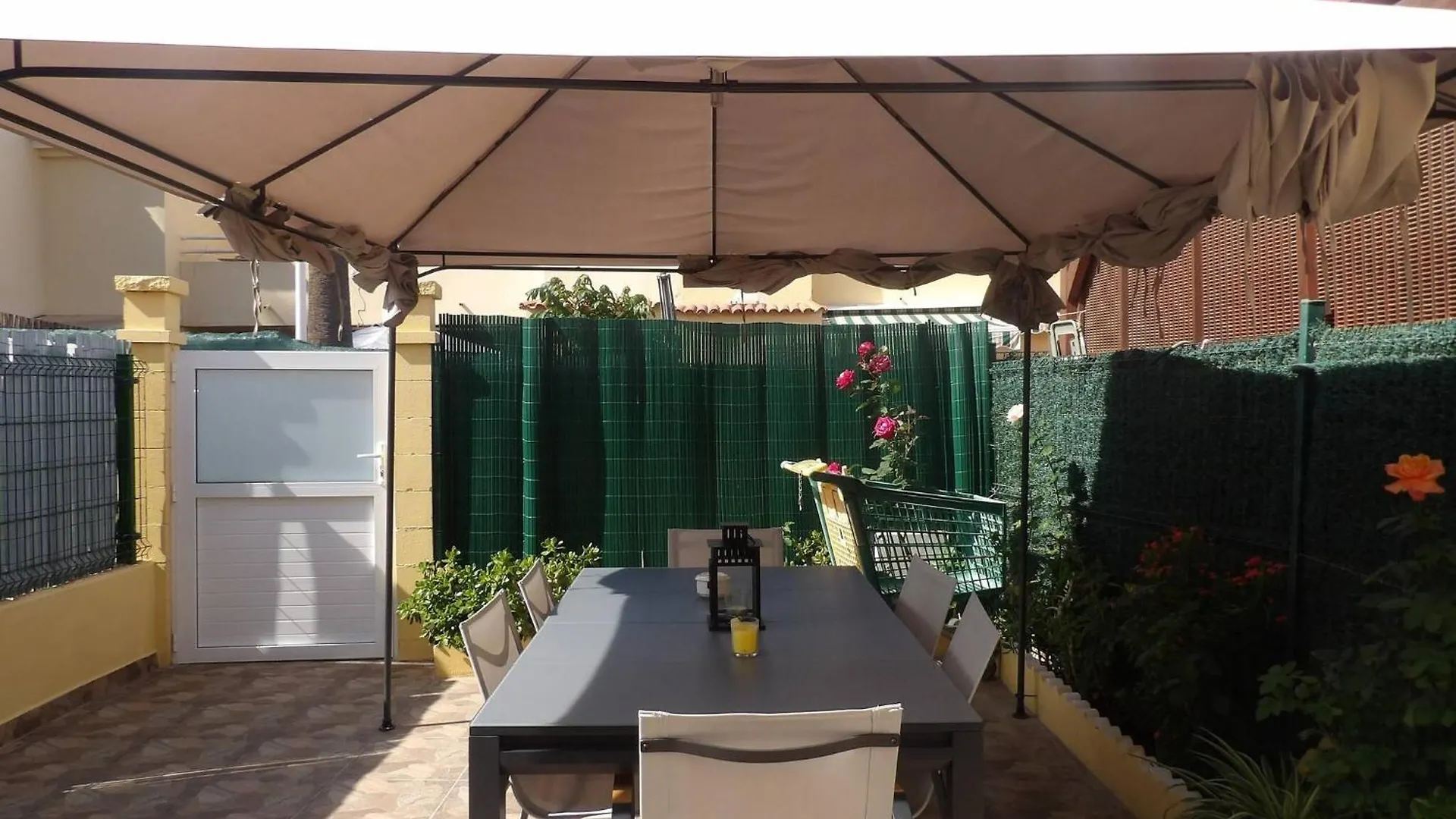 Bungalow With Terrace Bbq Pool In Maspalomas Spanje